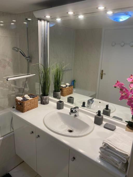 Magnifique Duplex 45 M2 Aux Portes De Paris Metro Barbara A 30Mn Expo Porte De Versailles Montrouge Exteriör bild