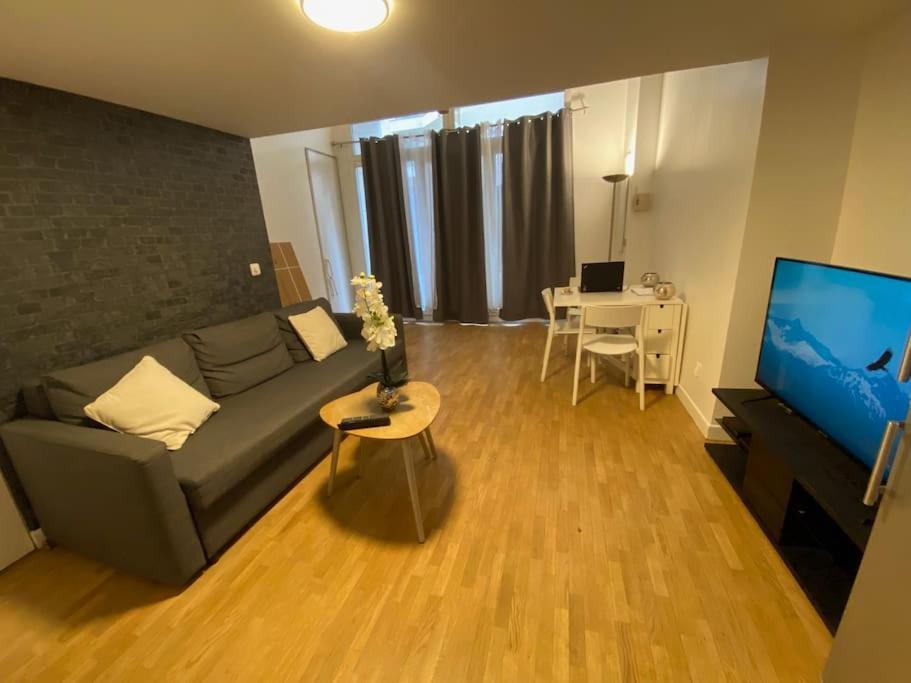 Magnifique Duplex 45 M2 Aux Portes De Paris Metro Barbara A 30Mn Expo Porte De Versailles Montrouge Exteriör bild